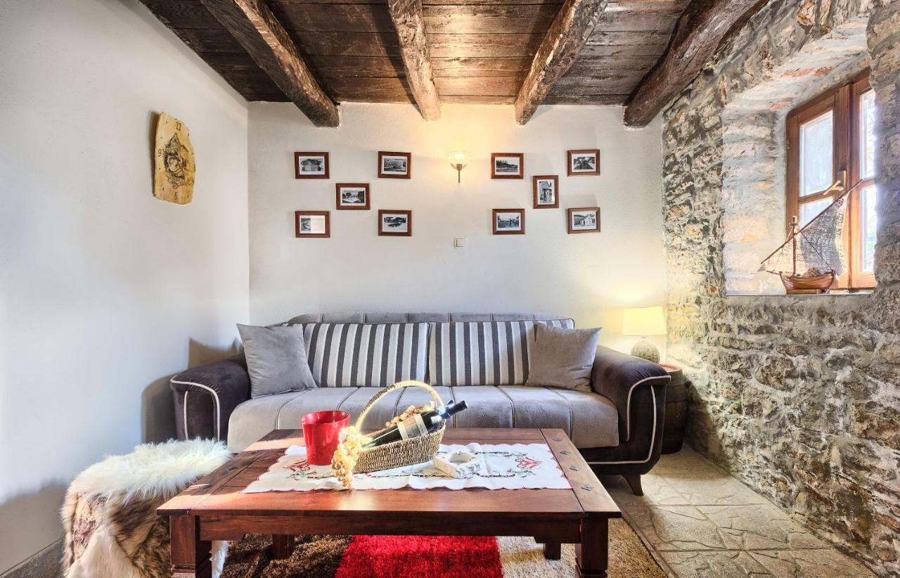Dalmatia Stone House Vendégház Biorine Kültér fotó