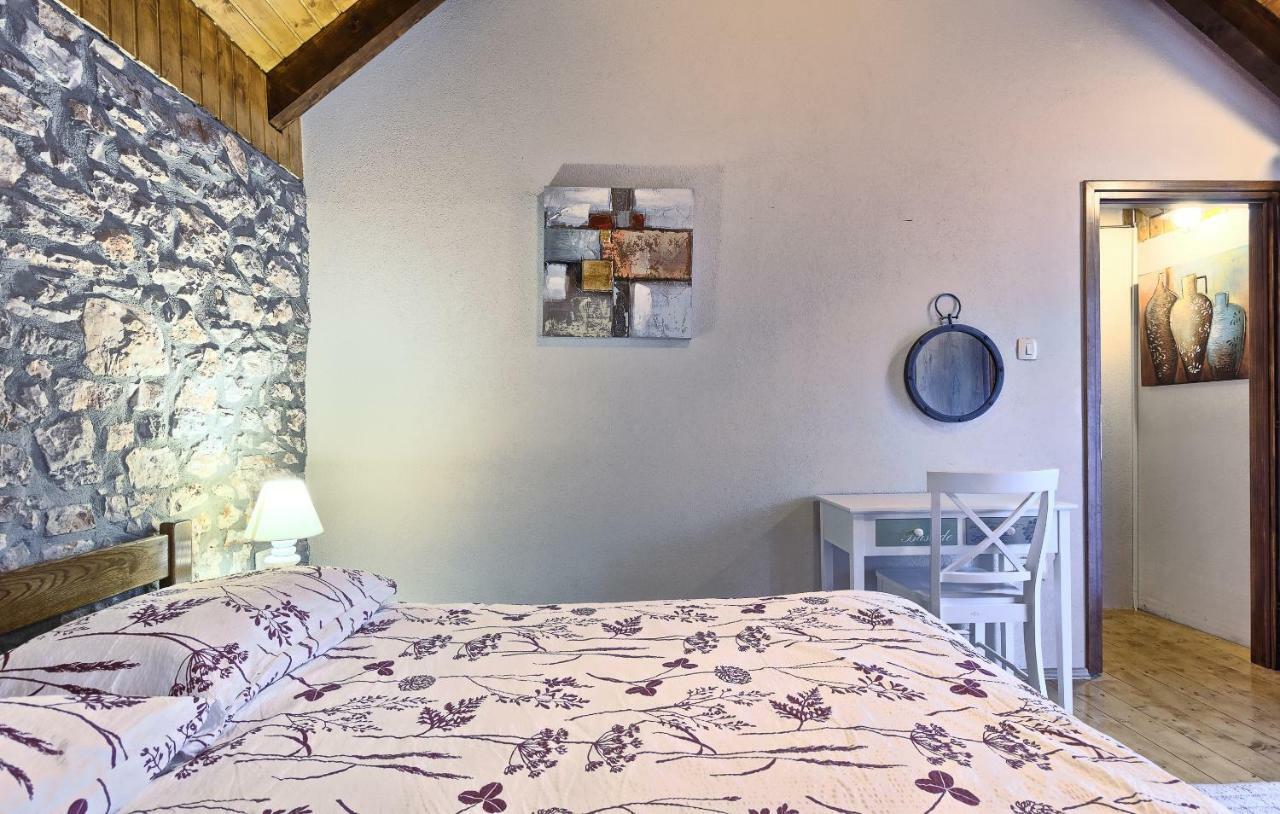 Dalmatia Stone House Vendégház Biorine Kültér fotó
