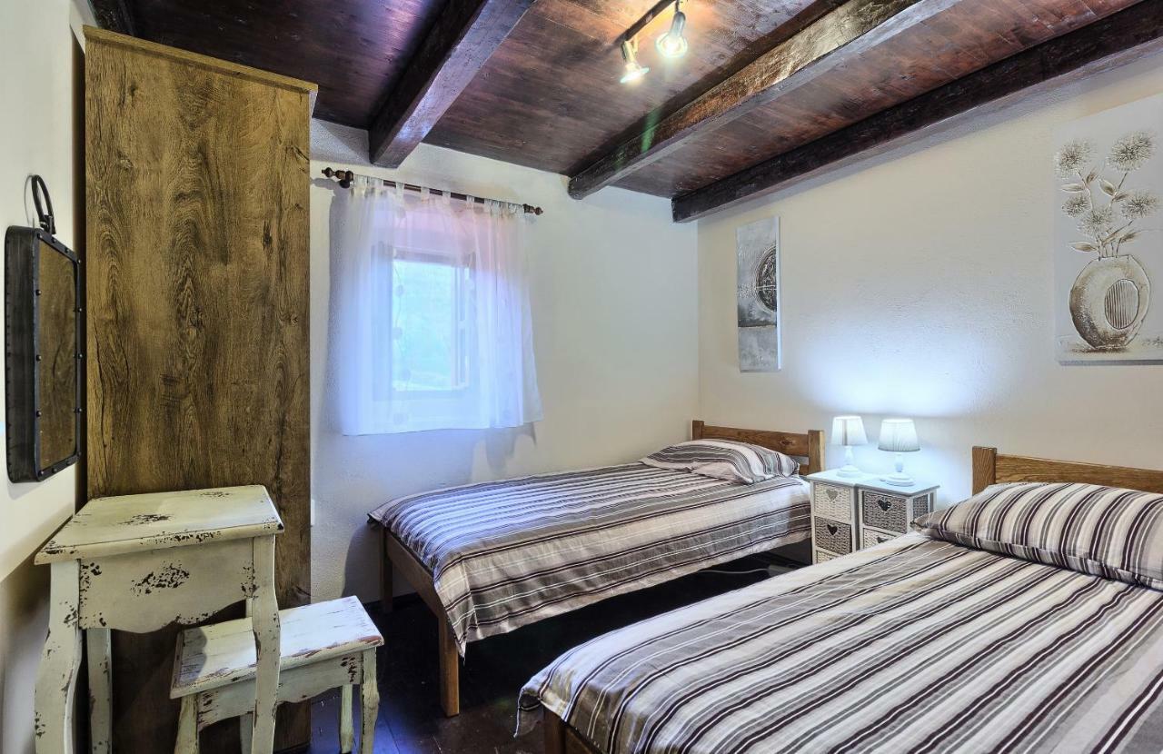 Dalmatia Stone House Vendégház Biorine Kültér fotó